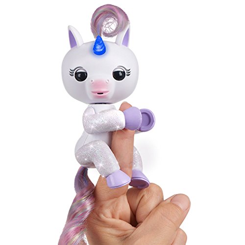 Fingerlings Light Up Interactive Unicorn