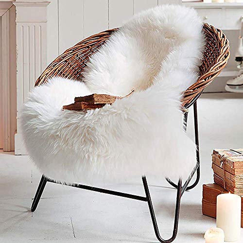 LOCHAS Deluxe Faux Sheepskin Rug