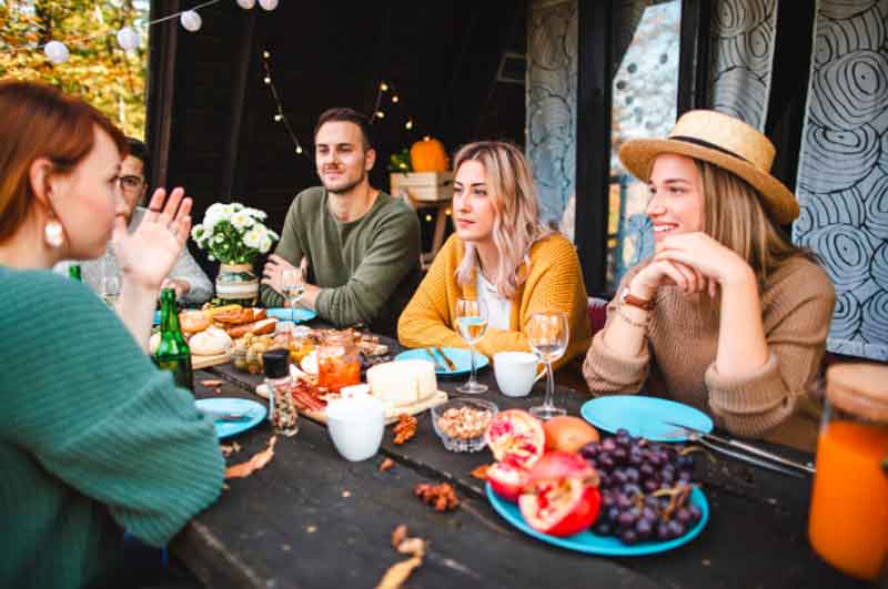 Friends having brunch at a restaurant 