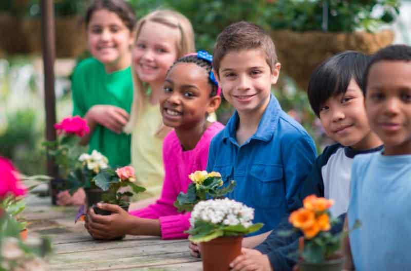 Kids Volunteering