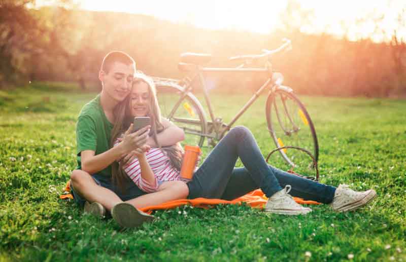 Picnic Couple